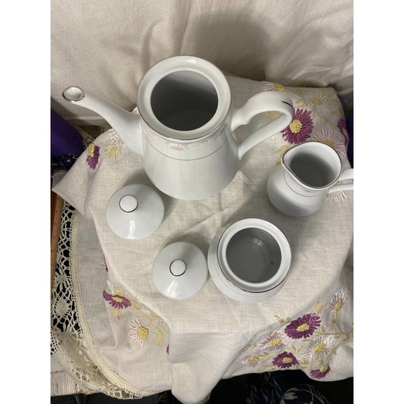 3 Piece Tea Set by Crown Ming Fine China, Tienshan Coquille pattern. Jian Shiang - Picture 4 of 14